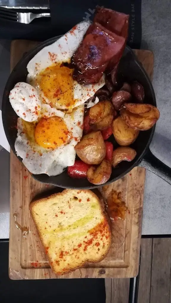 Menü_Model Urban Style Bar_Évosmos_Bild_6