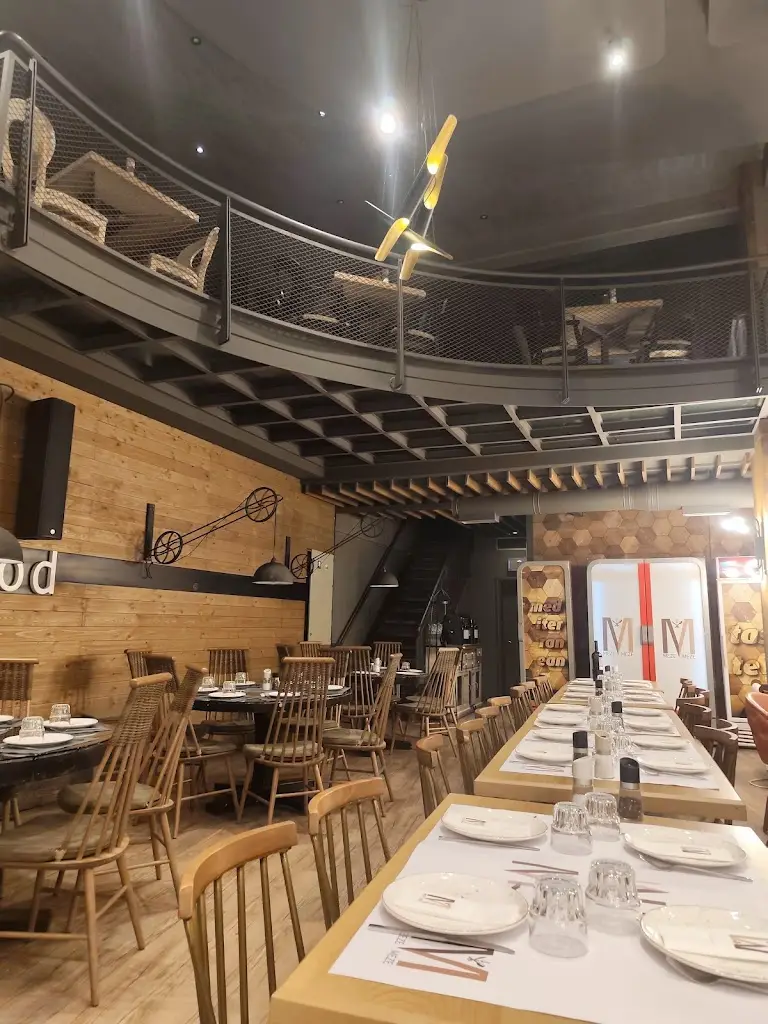 Meze Meze_Évosmos_slider_image_3