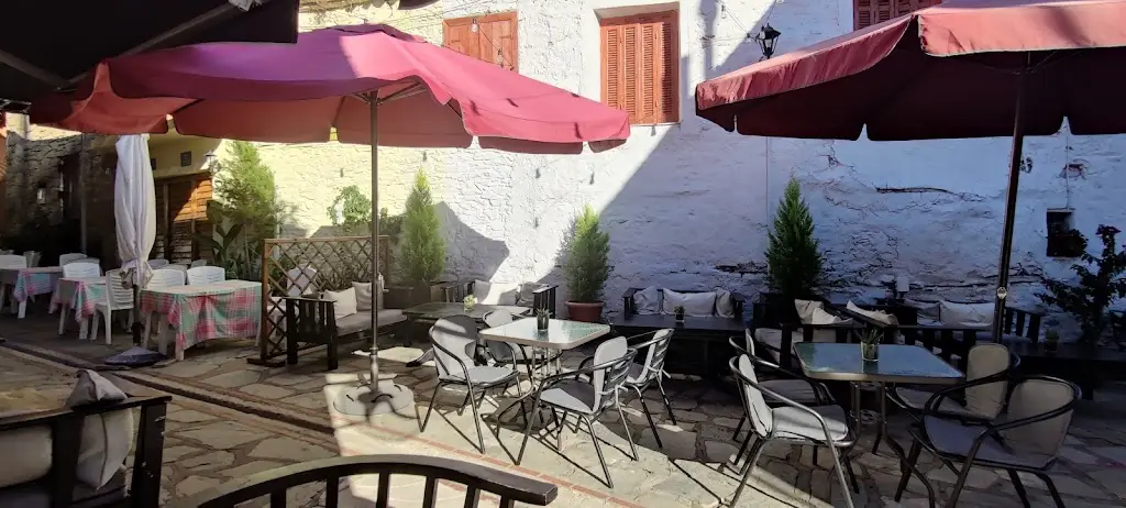 Alexander van der woud_Alchemist Kitchen Laboratory_Galátista_review