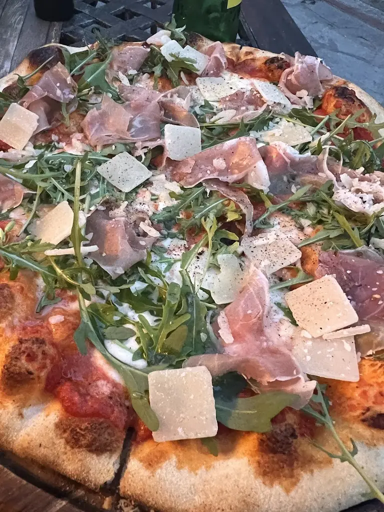 Alchemist Kitchen Laboratory_Galátista_slider_image_3