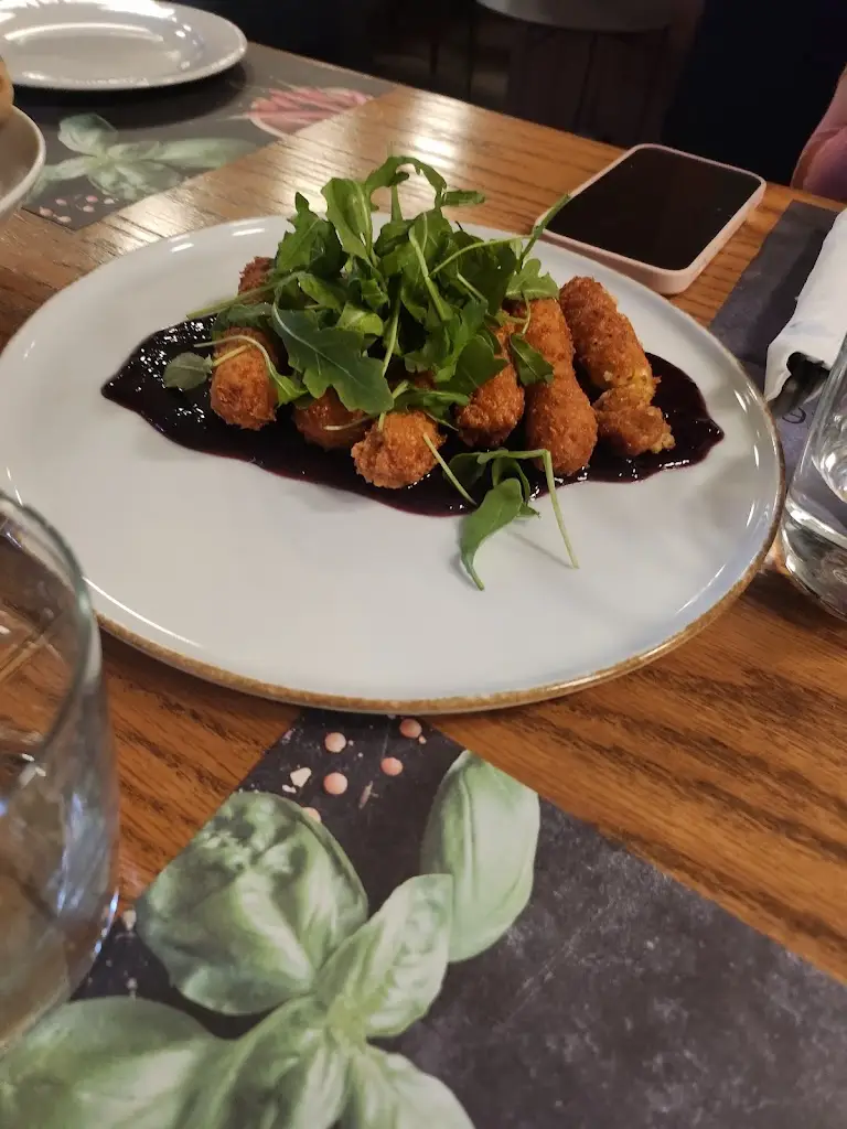 Единаесет - Бар ресторан_Giannitsá_slider_image_3