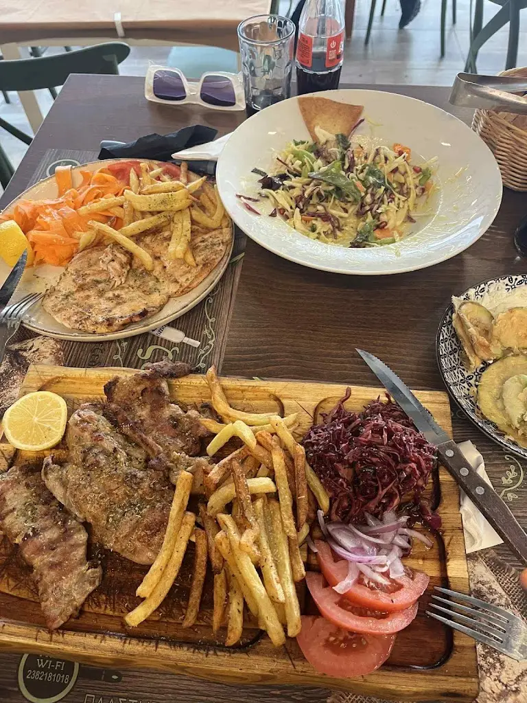 Van Gram_Ούζο μεΖεν_Giannitsá_avis