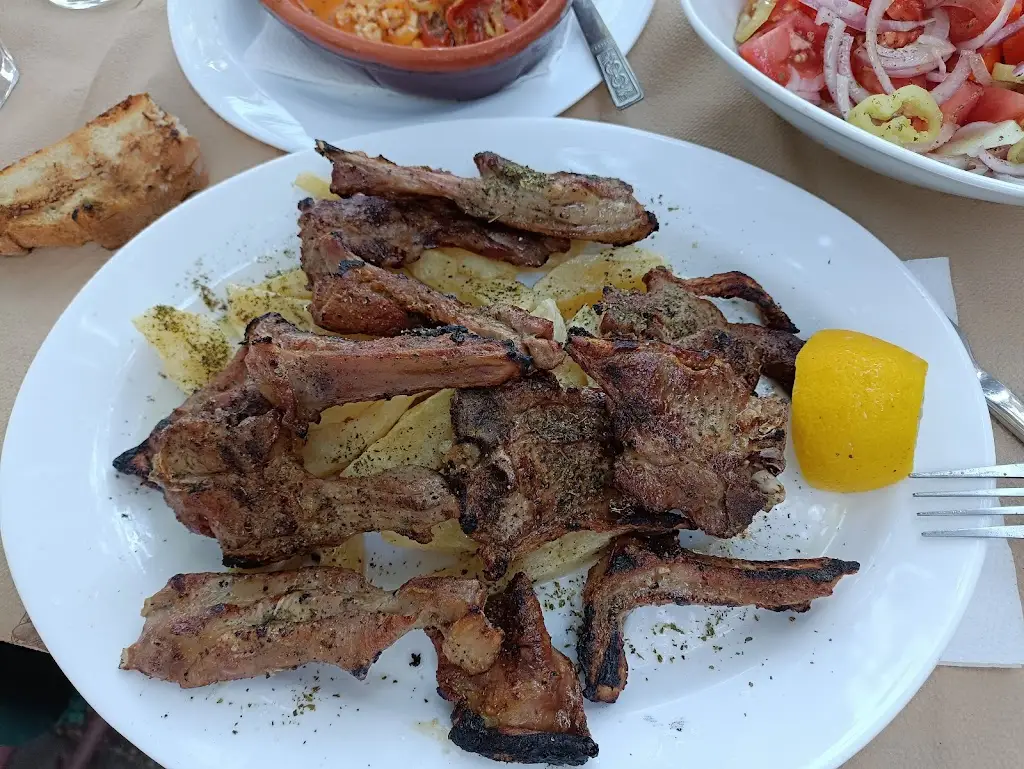 Menu_Taverna Thomas_Aghios Panteleímon_imagen_5