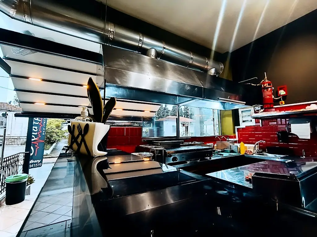 Ο Γιατρός Της Πείνας Καντίνα_Ierissós_slider_image_3