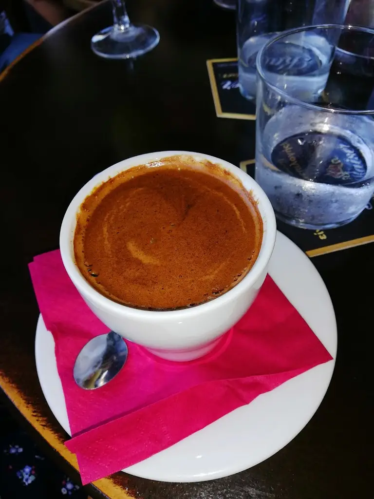 Dam Cafe_Ierissós_slider_image_2