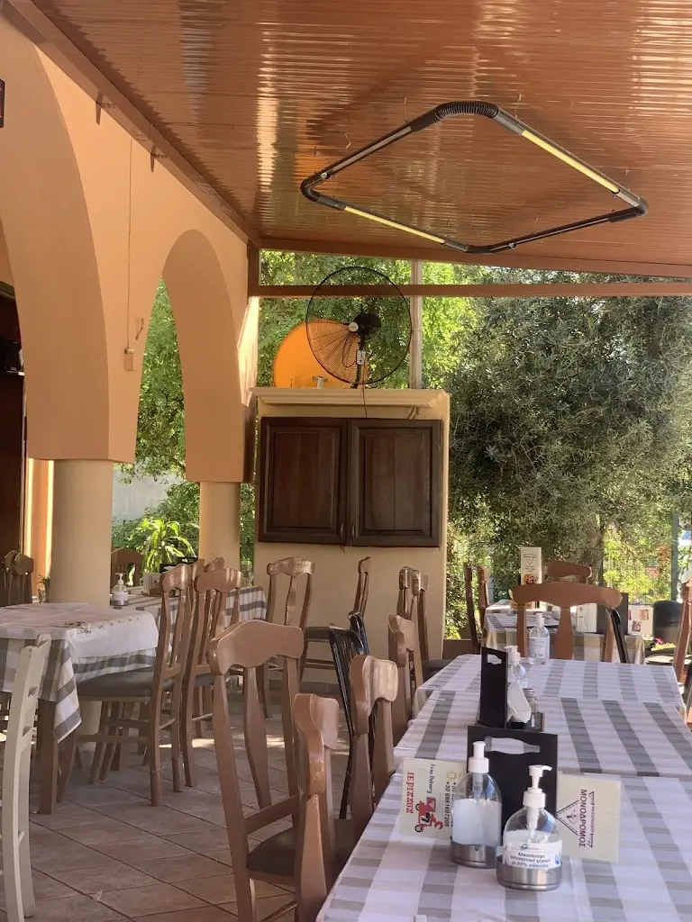 Steakhouse Monodromos_Ierissós_slider_image_3