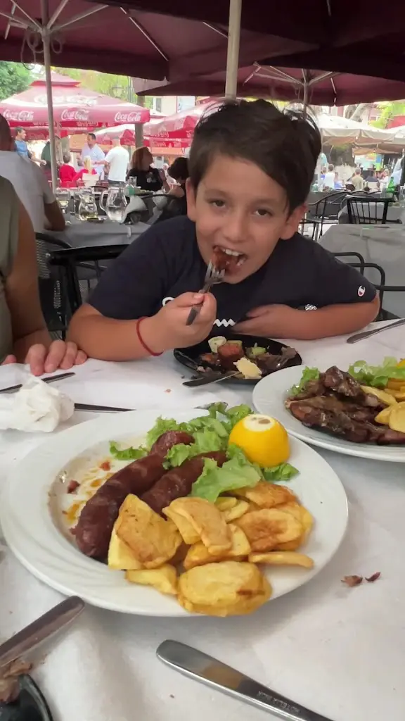 Reza KHAKPOUR_Ταβέρνα 