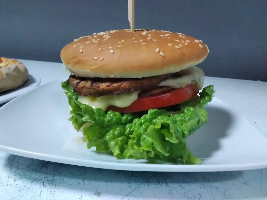 Menu_Kati Psinetai bougatsa - pizza_Gouménissa_image_5