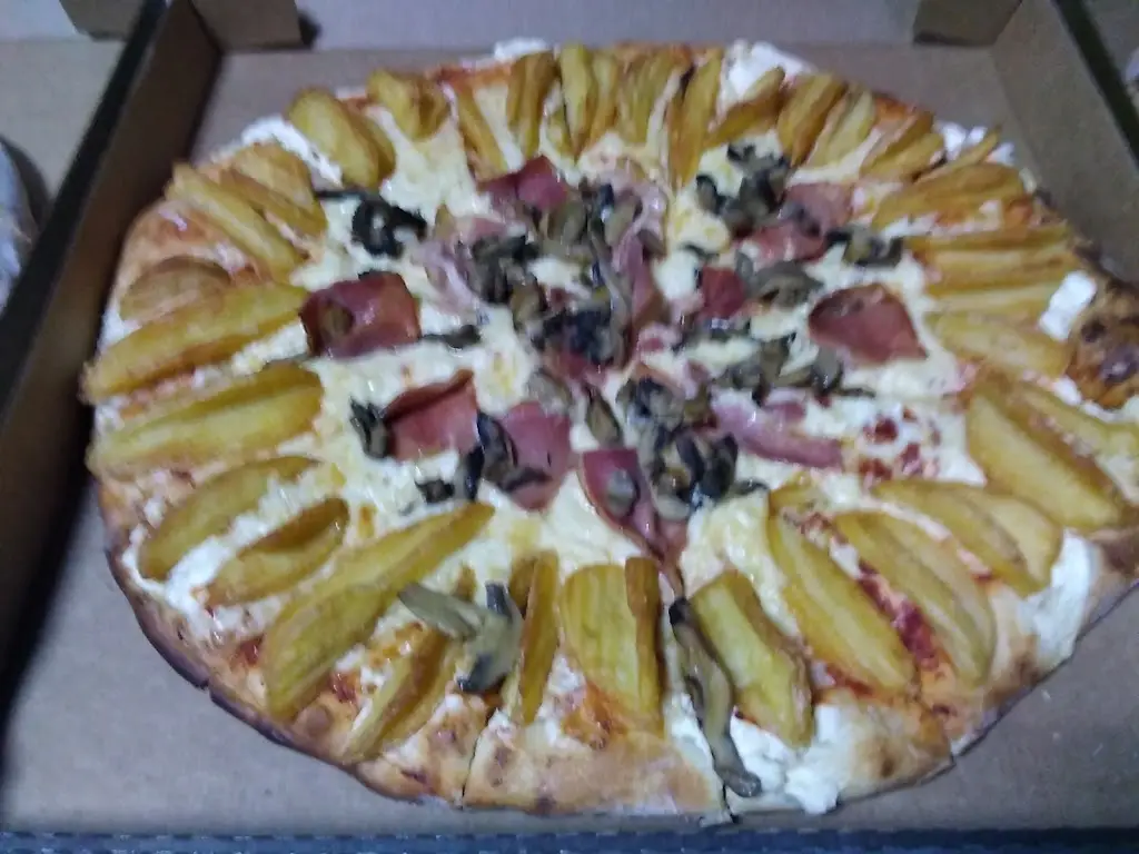 Menu_Kati Psinetai bougatsa - pizza_Gouménissa_image_6