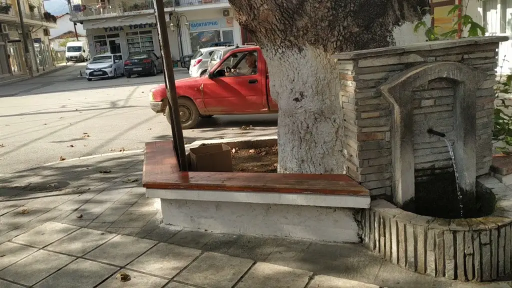 Ο Μελισσοκόμος_Gouménissa_slider_image_2