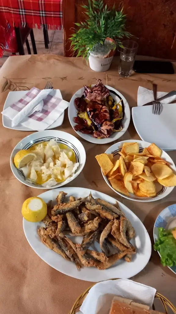 Το καρυδι_Gouménissa_slider_image_2