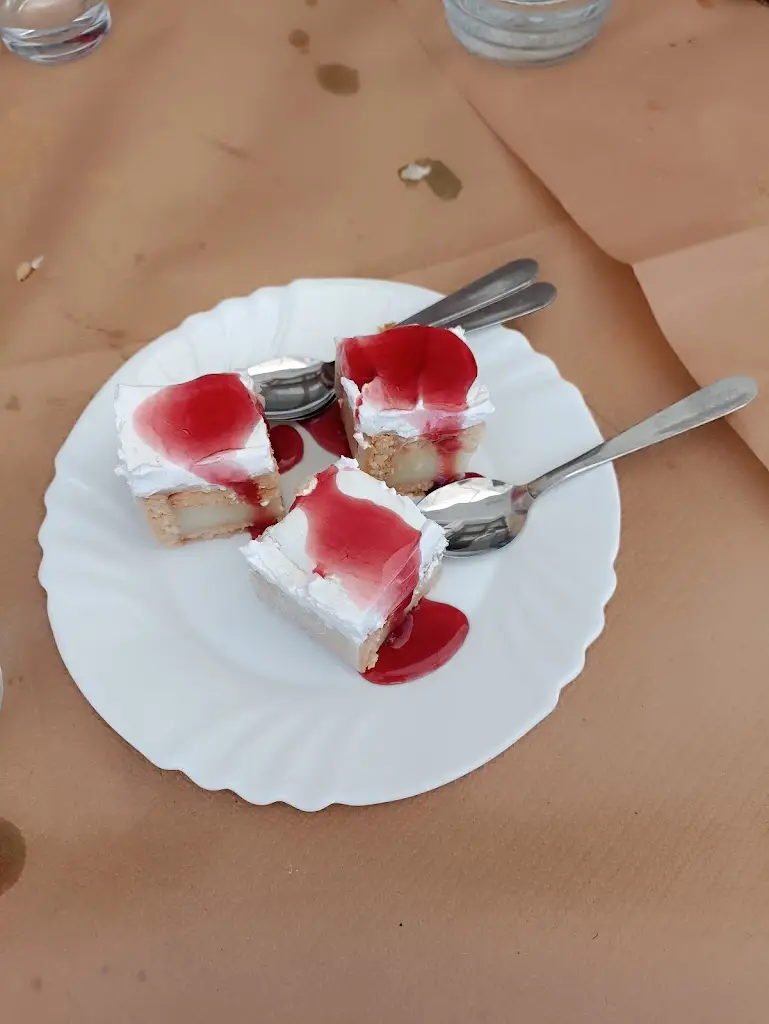 Dry Martini_Σουβλάκι Ο Λοχίας- Γοργόπη_Gouménissa_Bewertung