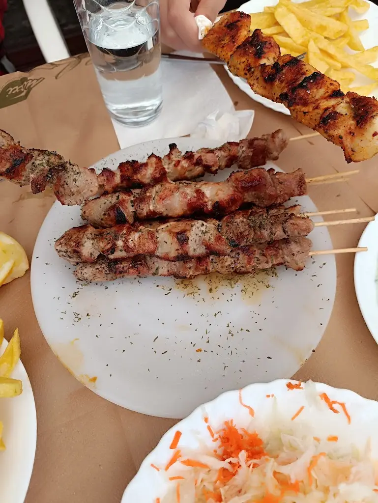 Σουβλάκι Ο Λοχίας- Γοργόπη_Gouménissa_slider_image_3