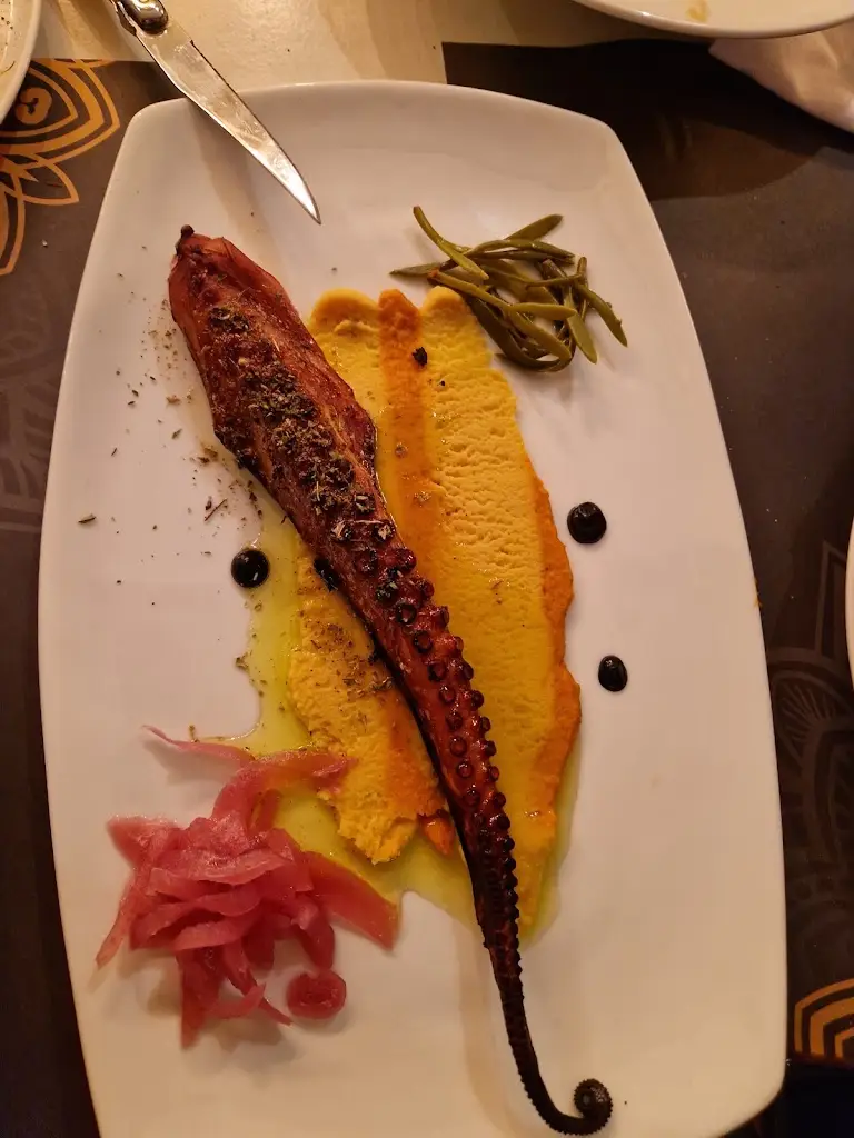 Menu_Maiami Seafood Restaurant_Kalamariá_image_5