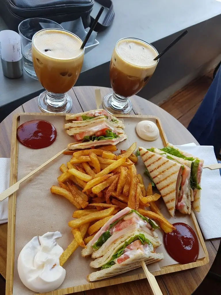 Menu_Les Zazous_Kalamariá_image_8