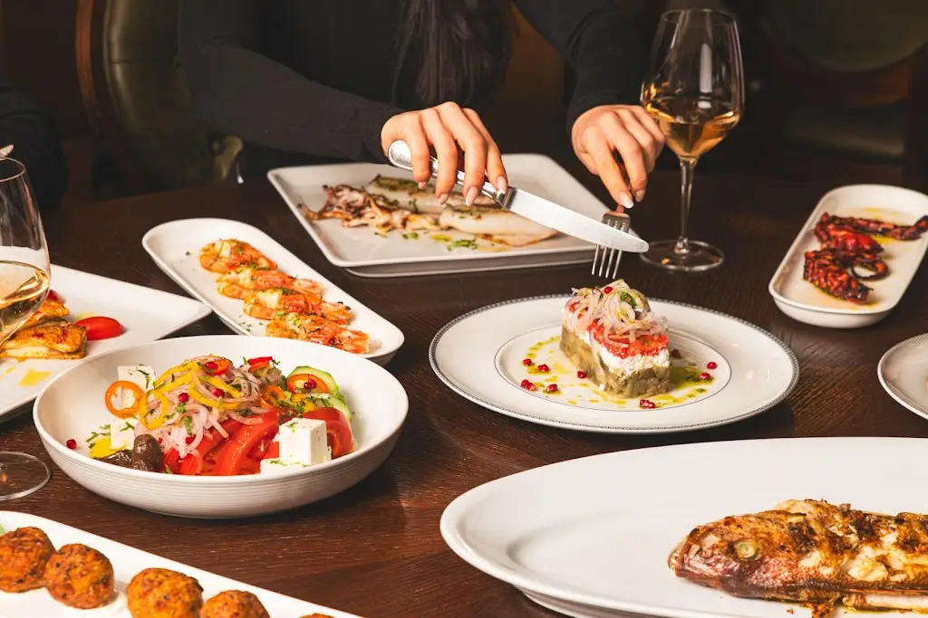 Mavri Thalassa_Kalamariá_slider_image_3