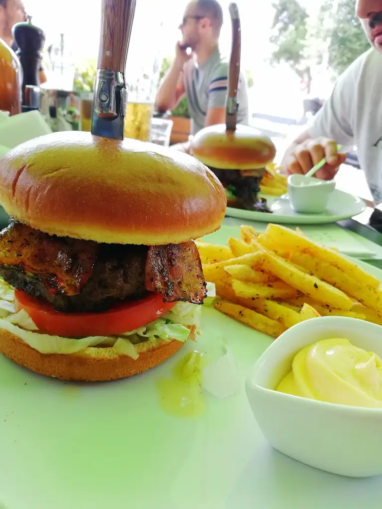 Menü_Zak Contemporary Bistrot_Kalamariá_Bild_9