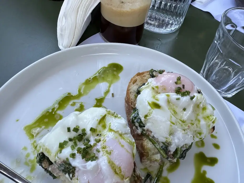 Lambrini Z_Zak Contemporary Bistrot_Kalamariá_Bewertung