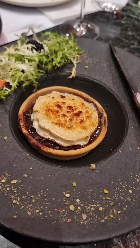 ΧΑΛΑΡΟ ΝΟ 1_Kalamariá_slider_image_2