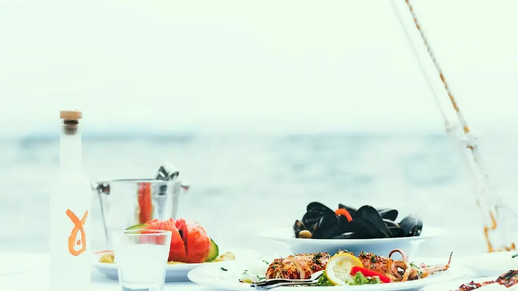 Gialos Fish & Seafood Tavern_Kalamariá_slider_image_3