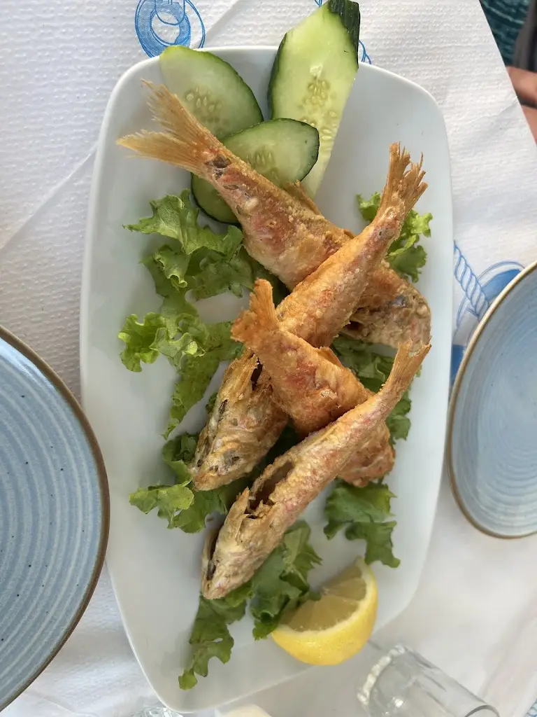 Menu_ouzo SARANTIS_Kalýves Polygýrou_image_8