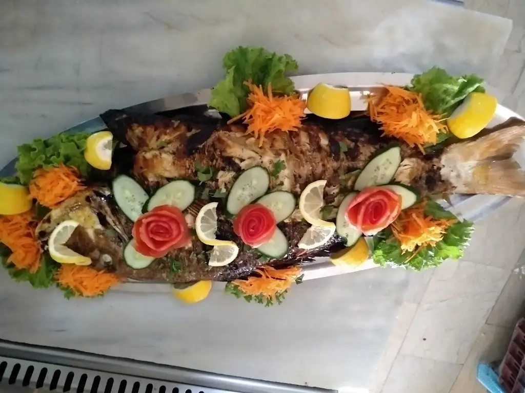 ouzo SARANTIS_Kalýves Polygýrou_slider_image_3