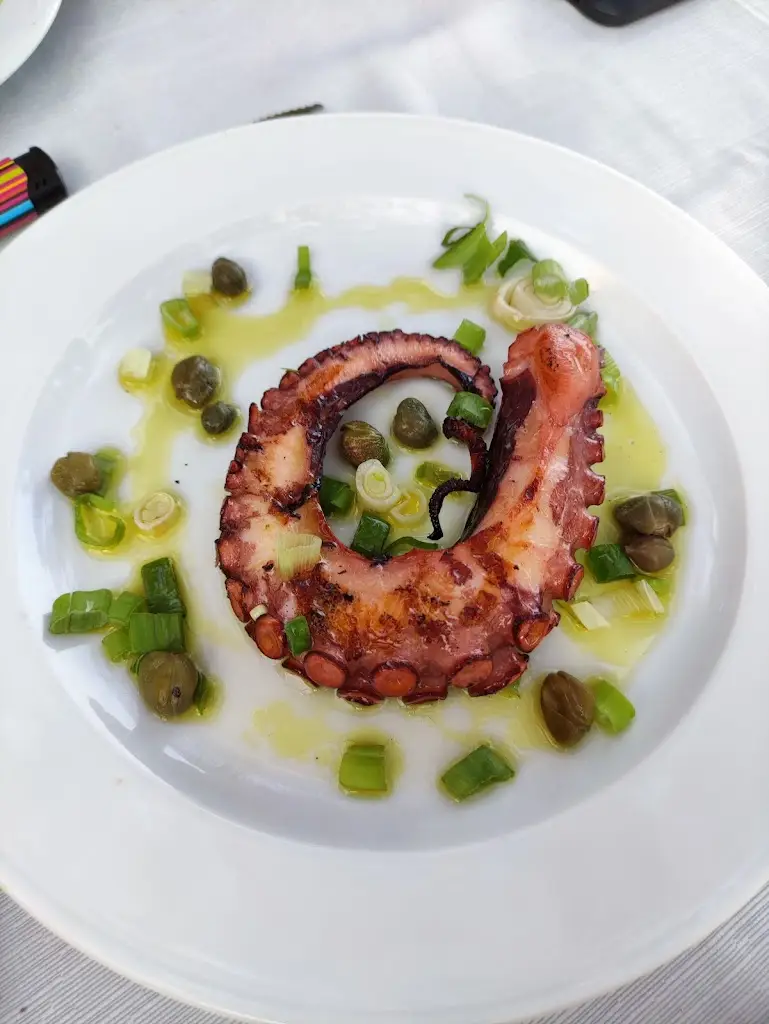 Menü_Mikiverna_Kalýves Polygýrou_Bild_6