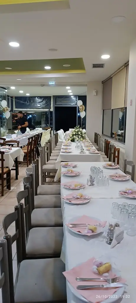 Tachnista Restaurant in Káto Miliá