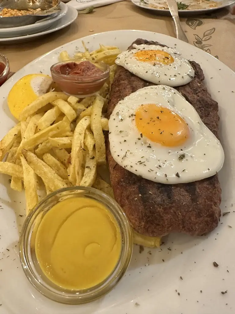 Dimitrios Roumeliotis_To Steki - Steak House_Káto Scholári_review