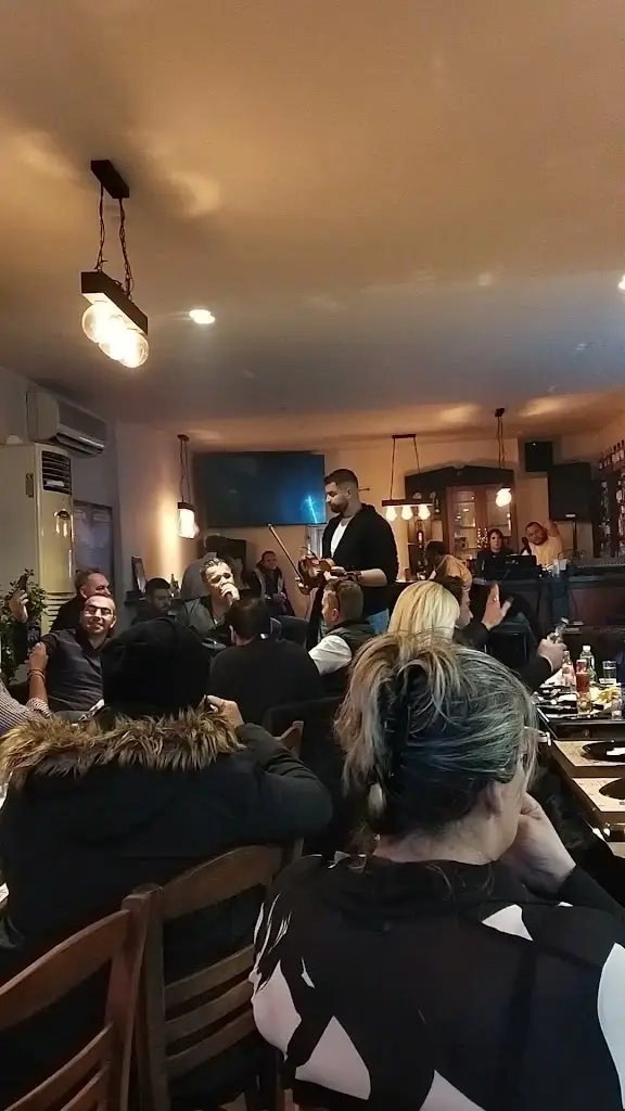 Το Κάτι Άλλο_Káto Scholári_slider_image_2