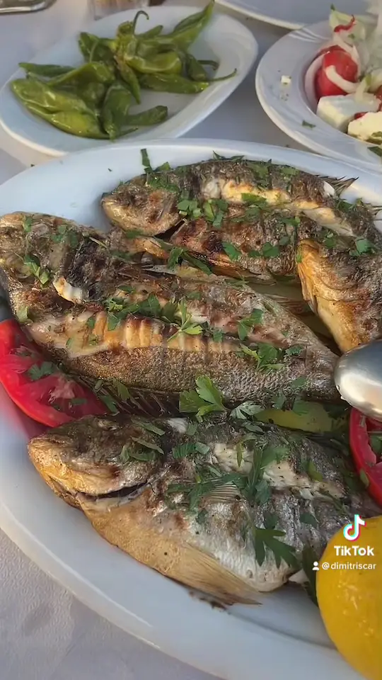 Ouzeri Agkyrovoli_Káto Scholári_slider_image_2