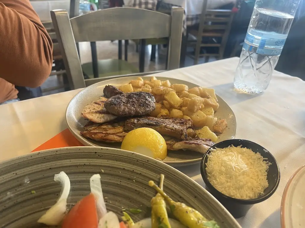 Petia Borisova_Μέθεξις_Kateríni_review