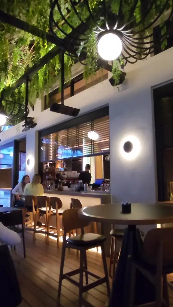 PODAS RestoBarTisserie_Kateríni_slider_image_2