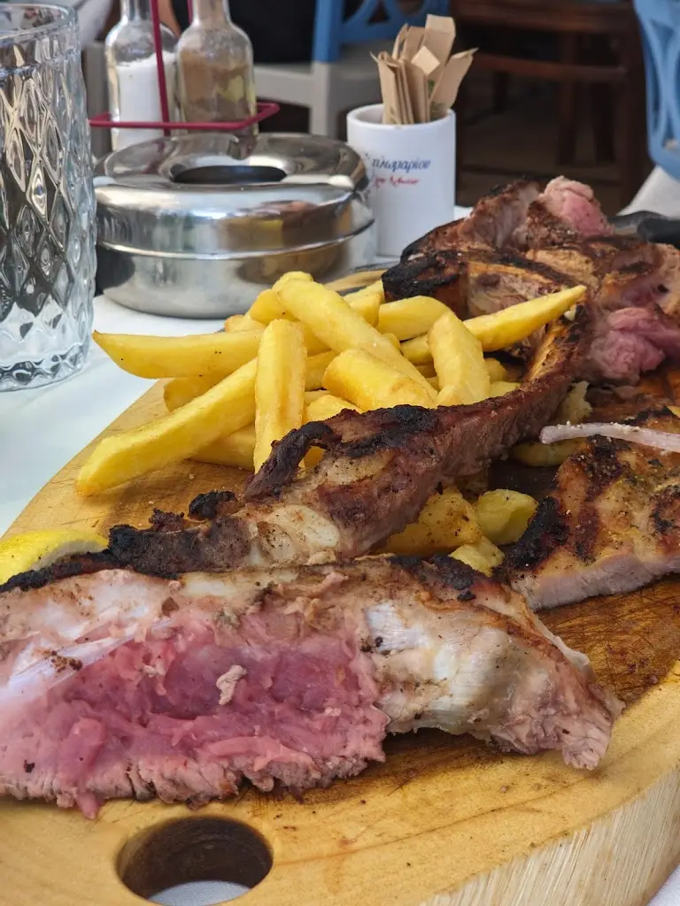 Ana Razvan_Megkas_Kateríni_avis