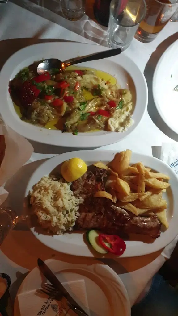 Nostalgia Taverna_Aghios Panteleímon_slider_image_1