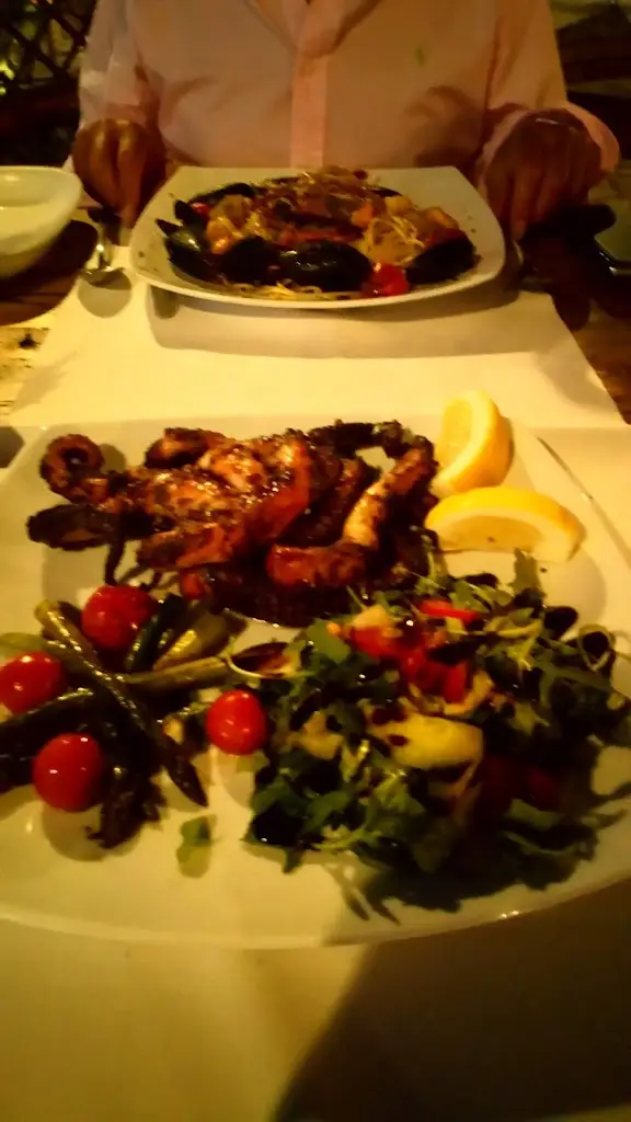 Menu_Cafe-Restaurant Archontiko_Kontariótissa_imagen_7