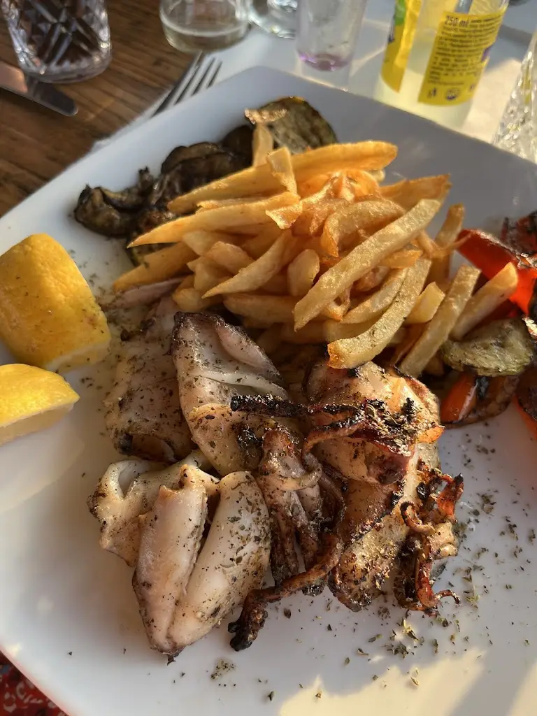 Menu_Cafe-Restaurant Archontiko_Kontariótissa_imagen_9