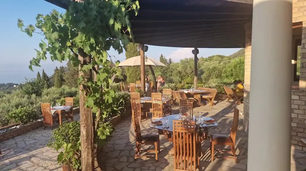 Cafe-Restaurant Archontiko_Kontariótissa_slider_image_2