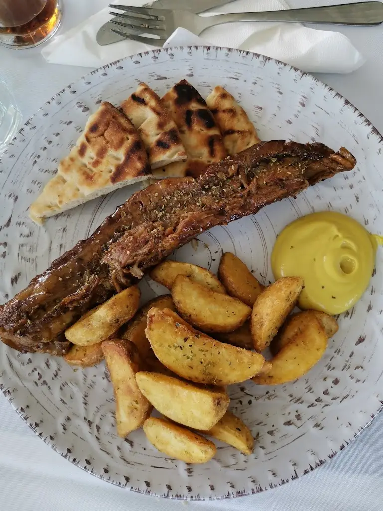 Menü_ΚΌΚΚΙΝΟΣ ΕΣΤΙΑΤΌΡΙΟ ΨΗΣΤΑΡΙΆ_Kontariótissa_Bild_7