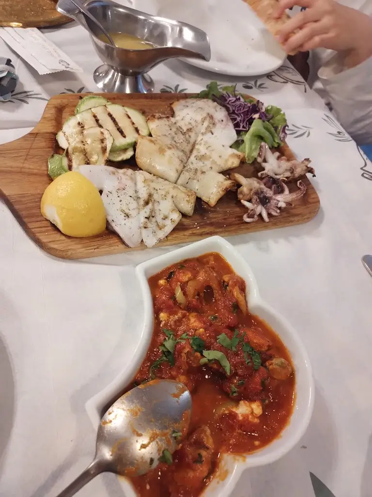 Na Cheng_Fish Tavern 