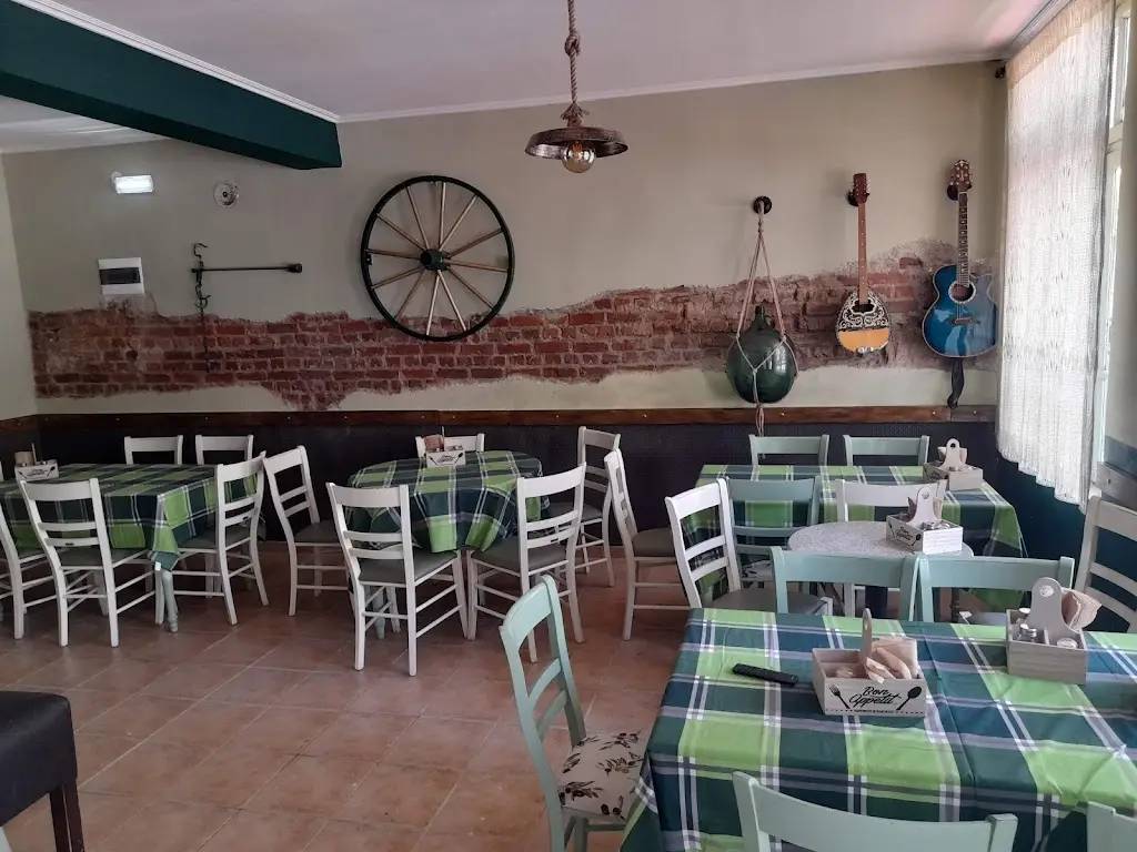 Σουβλάκι-Μπάρ "Ο καλλιτέχνης" Restaurant in Korinós