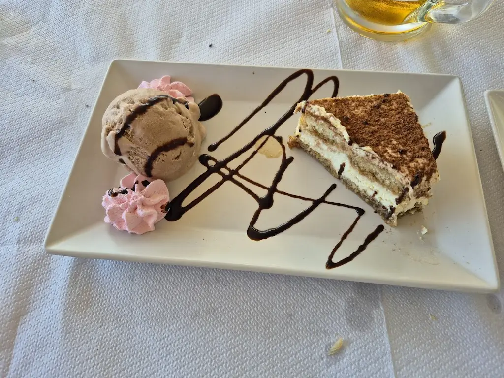 Daniel Tzonev_POSEIDONEION fish tavern - grill_Korinós_Bewertung