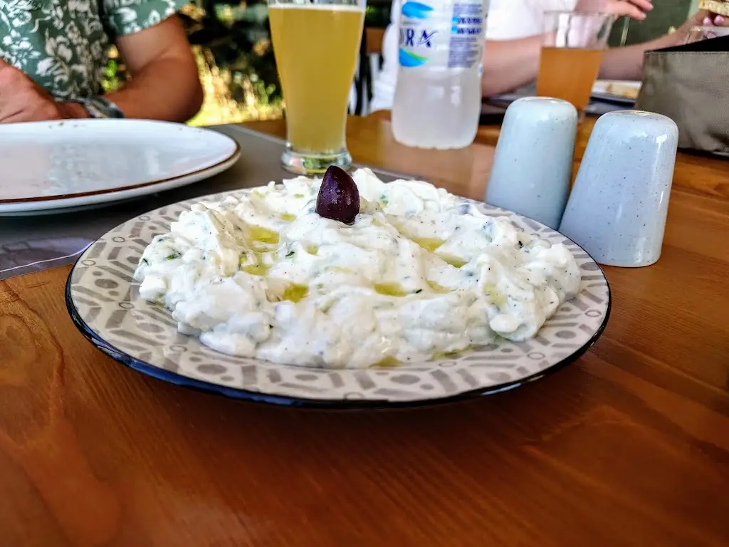 Menü_Fieroula Restaurant_Koryfí_Bild_9