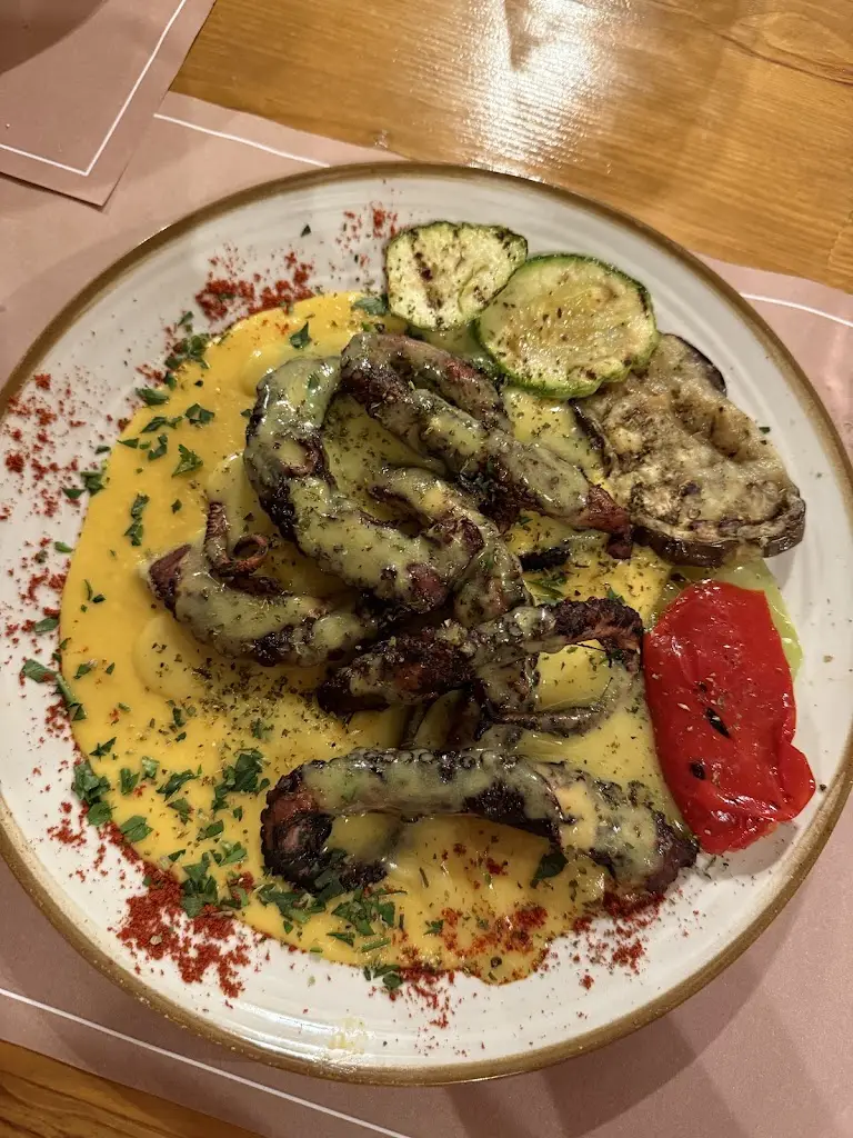 Teresa Sifre_Fieroula Restaurant_Koryfí_Bewertung