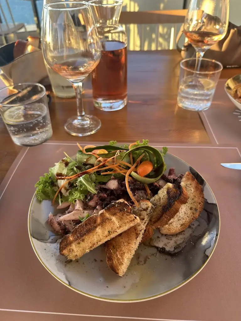 Adam Galtrey_Fieroula Restaurant_Koryfí_Bewertung