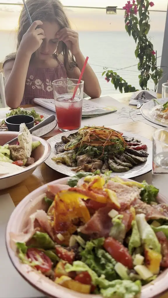 Fieroula Restaurant_Koryfí_slider_image_2