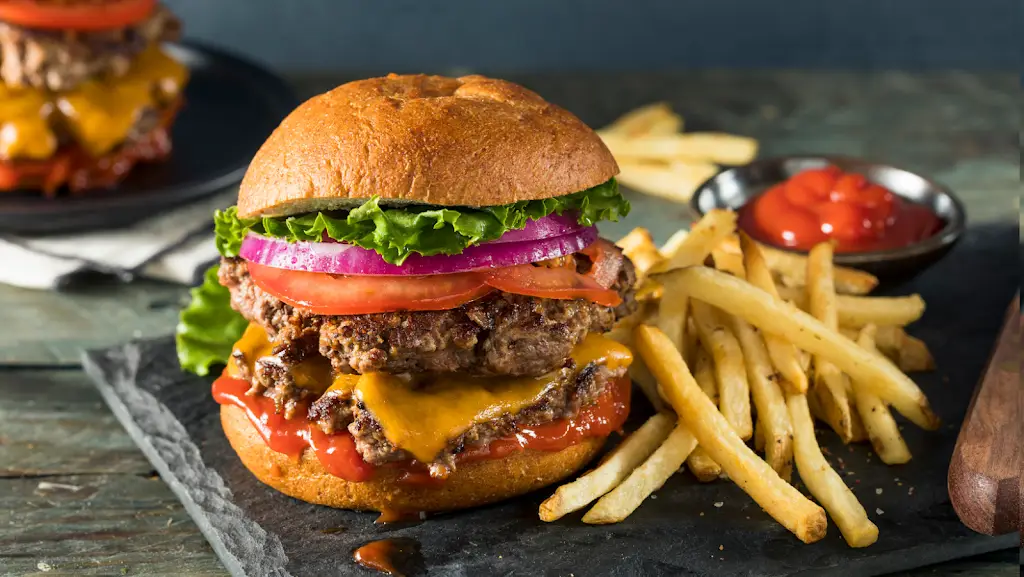 Divine Bar Restaurant_Áyioi Apóstoloi_slider_image_2