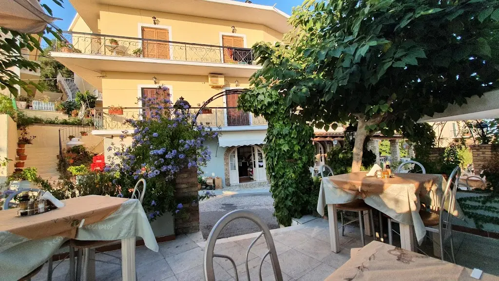 Αλέξανδρος Εστιατόριο_Koryfí_slider_image_1