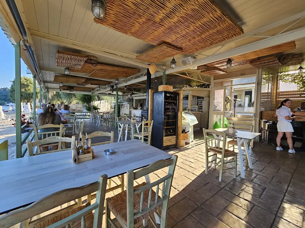 Akrogiali Taverna Kerkyra Restaurant in Koryfí