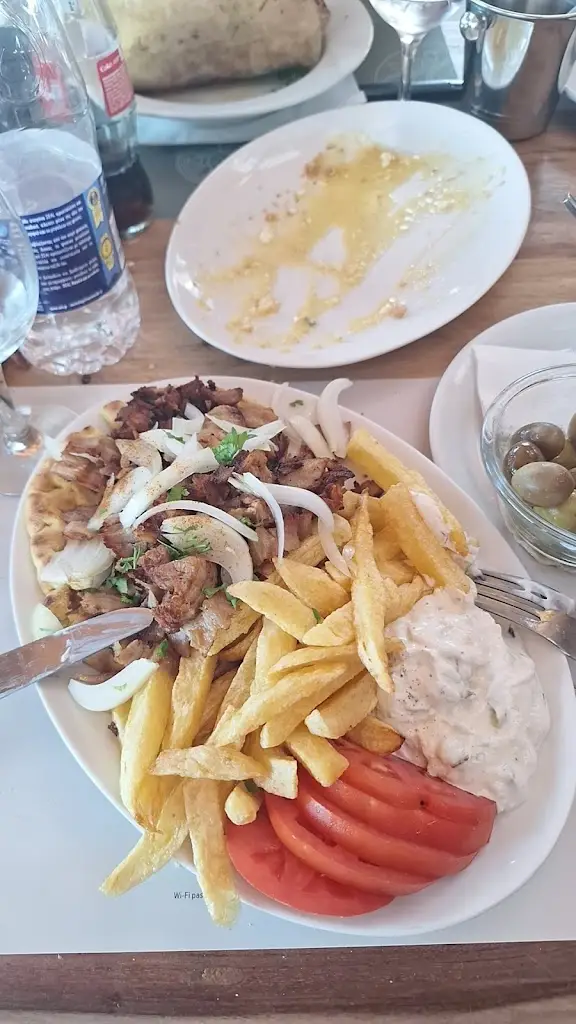 Rina Bojanić_PHIVOS RESTAURANT - ΕΣΤΙΑΤΟΡΙΟ ΦΟΙΒΟΣ_Koryfí_Bewertung